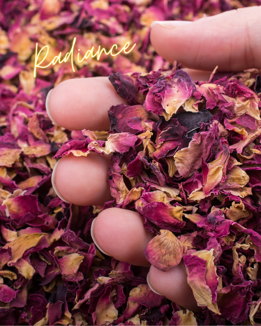 🌹 Why Rose Is the Ultimate Natural Skincare Secret We Still Swear By