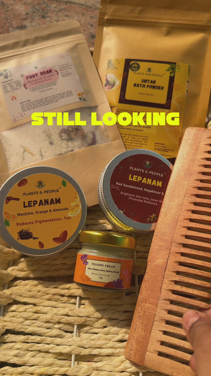 Tejas Saundarya Gift Set